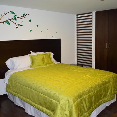 Hostal Delia Victoria Cuenca Exterior foto